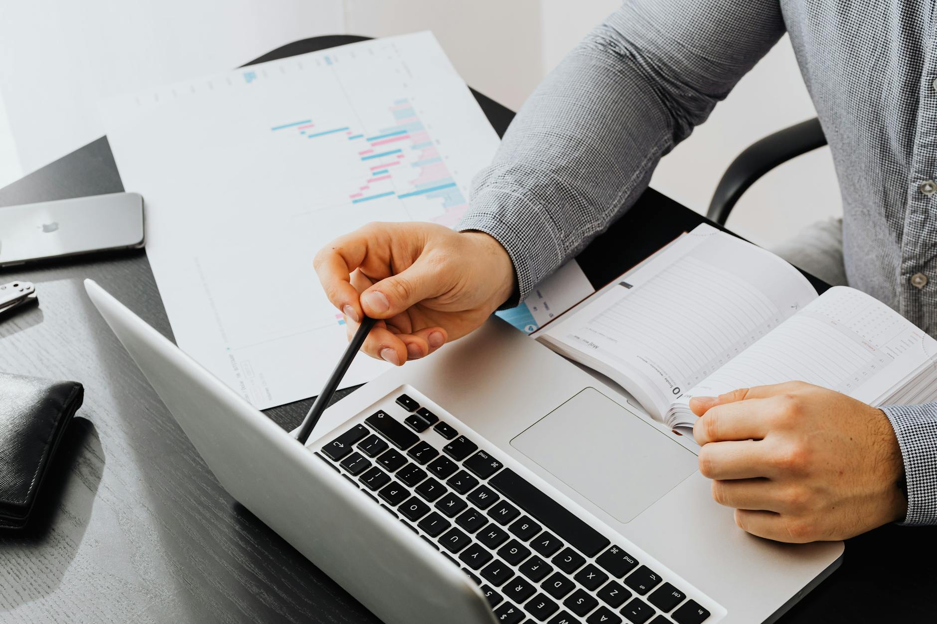 WPS办公数据与多平台界面视觉